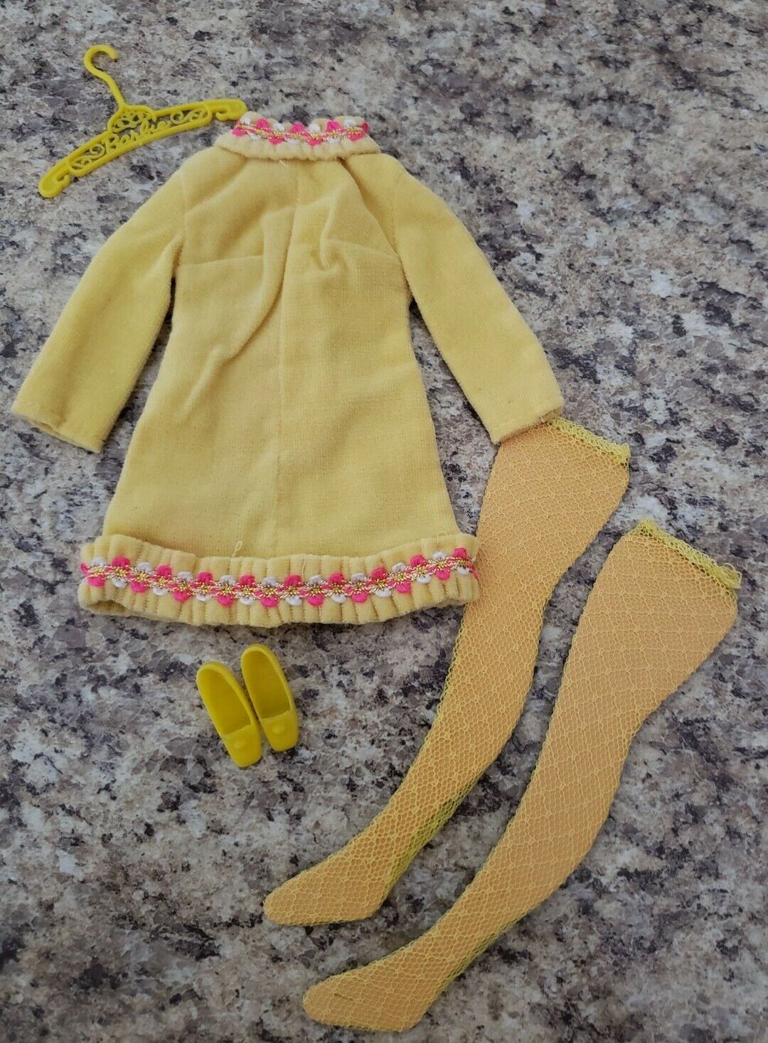 Vintage Mattel Barbie Outfit Mellow Yellow W Nylons On Forms, Shoes & Hanger