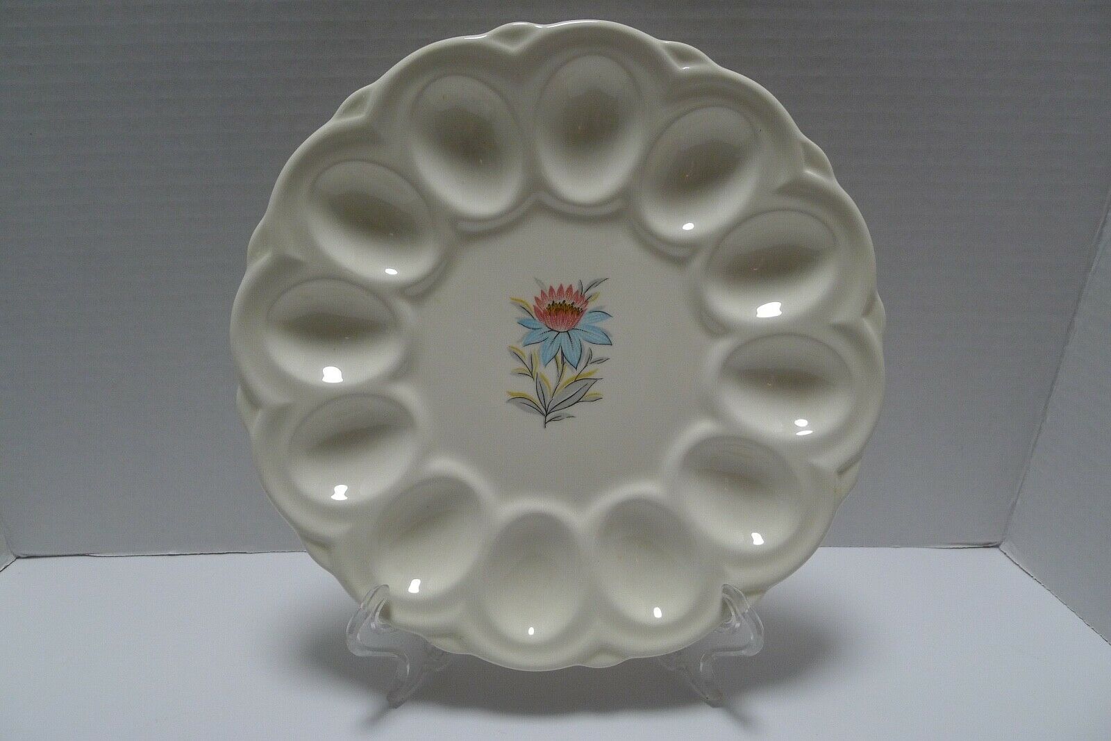 Steubenville Fairlane Vintage Egg Plate Dish 9-1/8" Blue & Pink Flowers