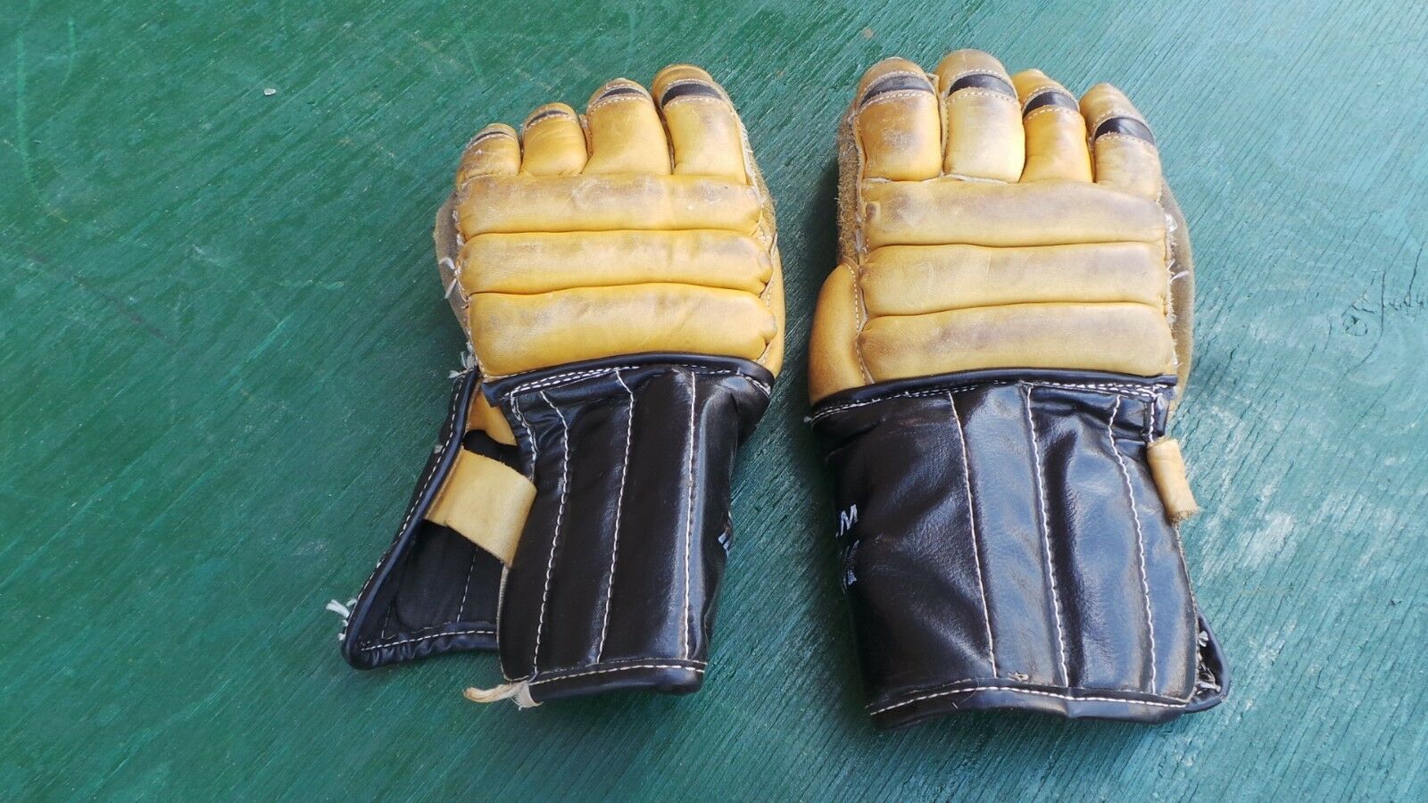 Vintage Leather Hockey Gloves 1970s Winnwell Wt 272